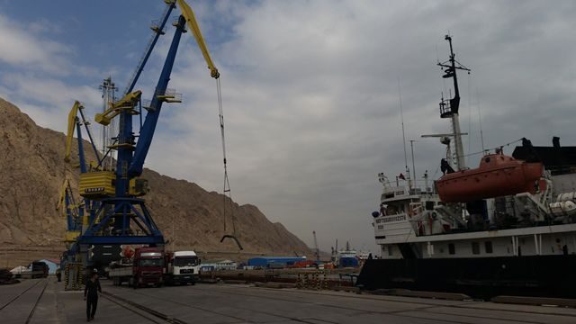 Handling of cargoes in Turkmenbashy Sea Port, transportation (all-in-one services)